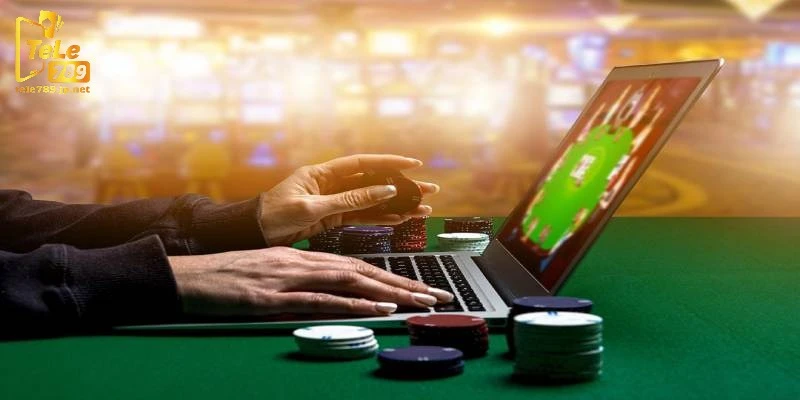 Casino Tele789 - Sảnh Game Phổ Biến Cho Các Hội Viên 3 Thành viên thể hiện kỹ năng qua bài poker